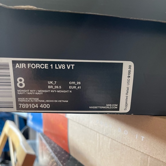 NIKE AIR FORCE 1 LV8 VT MIDNIGHT-NAVY/NAVY COLOR SIZE 8 MENS - Picture 6 of 6